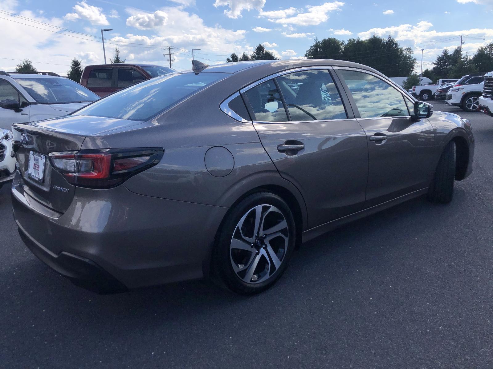 2022 Subaru Legacy Vehicle Photo in Mechanicsburg, PA 17050