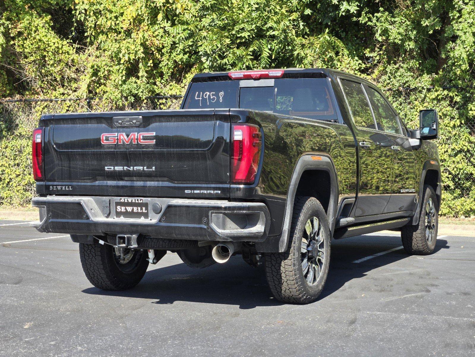 2024 GMC Sierra 2500 HD Vehicle Photo in DALLAS, TX 75209-3016