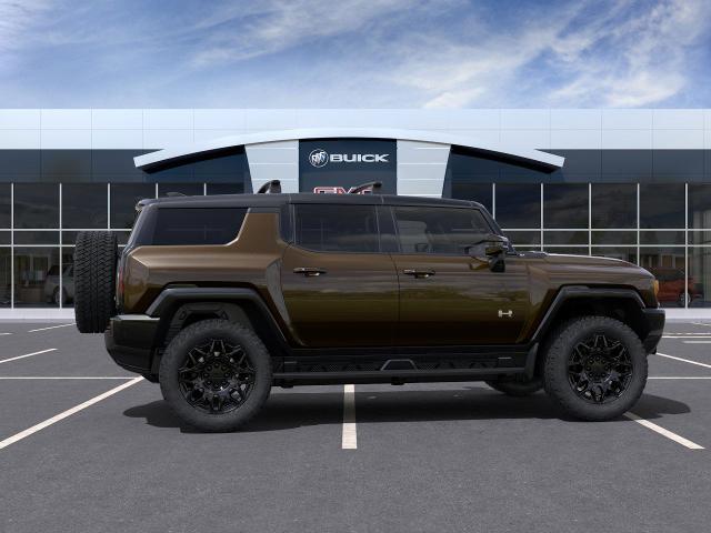 2025 GMC HUMMER EV SUV Vehicle Photo in MEDINA, OH 44256-9631