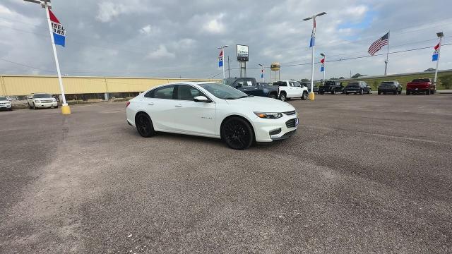 2017 Chevrolet Malibu Vehicle Photo in NEDERLAND, TX 77627-8017