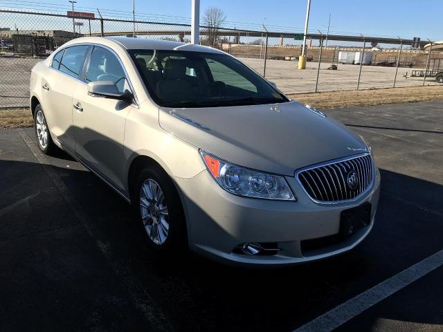 2013 Buick LaCrosse Vehicle Photo in GREEN BAY, WI 54303-3330