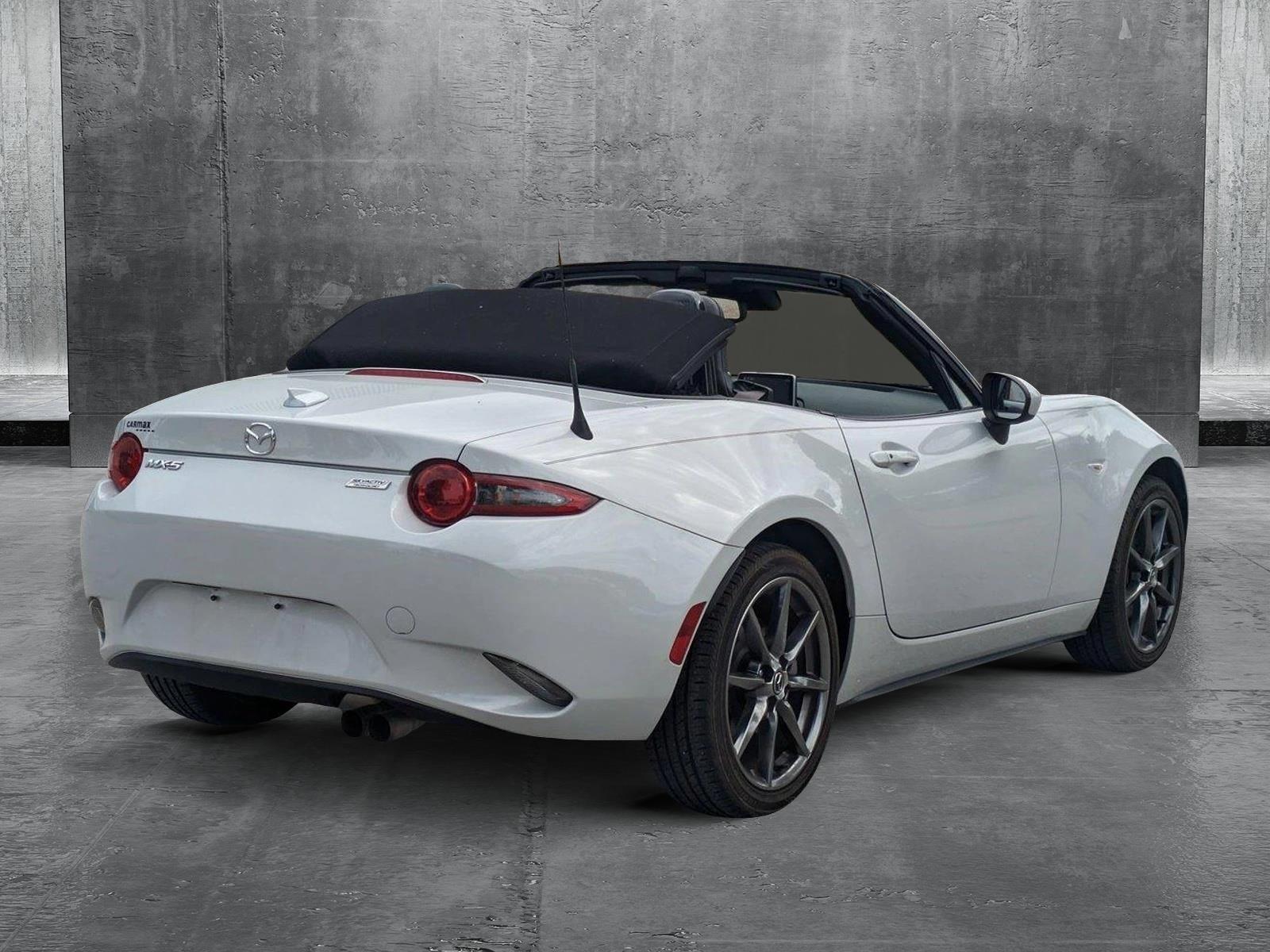 2016 Mazda MX-5 Miata Vehicle Photo in GREENACRES, FL 33463-3207