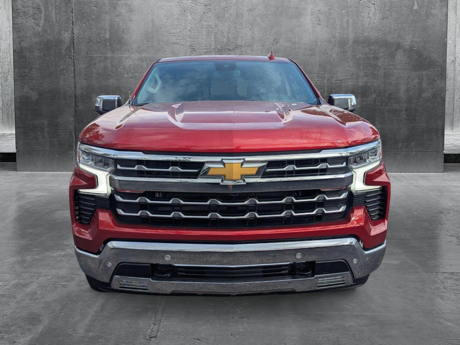 2025 Chevrolet Silverado 1500 Vehicle Photo in GREENACRES, FL 33463-3207