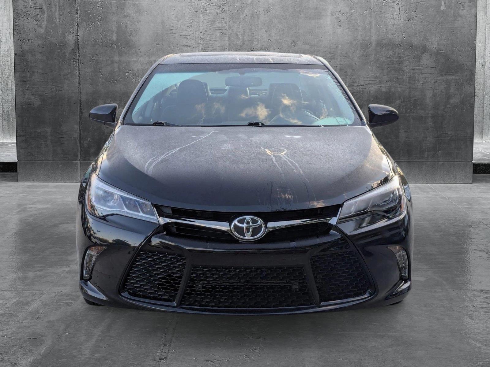 2015 Toyota Camry Vehicle Photo in PEMBROKE PINES, FL 33024-6534