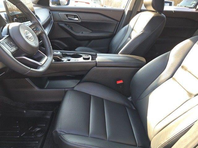 2021 Nissan Rogue Vehicle Photo in Pleasant Hills, PA 15236