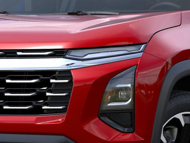 2025 Chevrolet Equinox Vehicle Photo in Roslyn, NY 11576