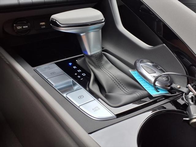 2025 Hyundai ELANTRA Hybrid Vehicle Photo in Peoria, IL 61615