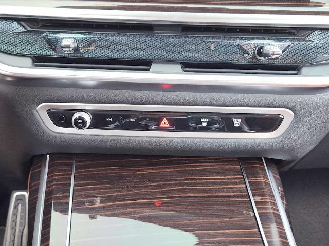 2025 BMW X7 xDrive40i Vehicle Photo in PLANO, TX 75024