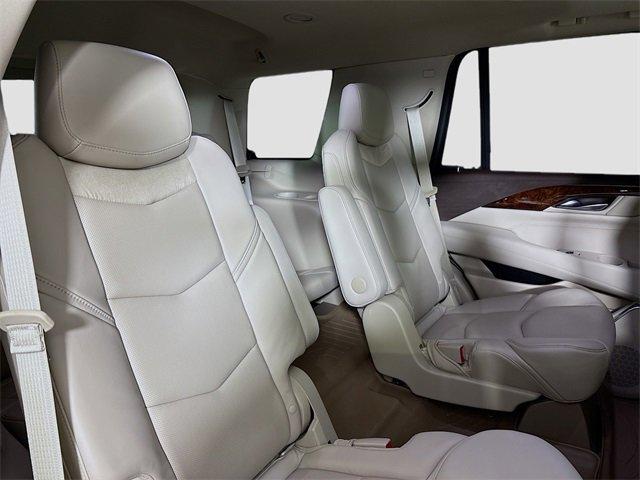 2015 Cadillac Escalade Vehicle Photo in PUYALLUP, WA 98371-4149
