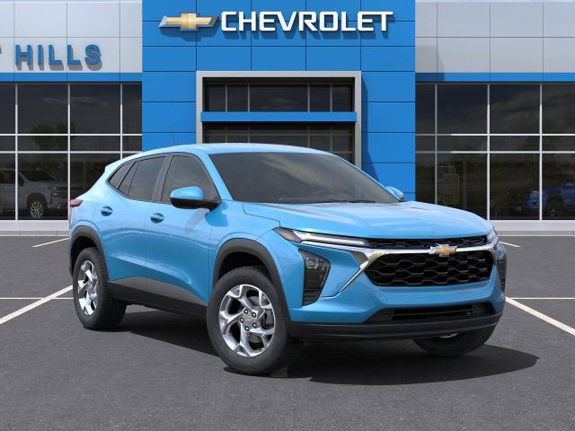 2025 Chevrolet Trax Vehicle Photo in Roslyn, NY 11576