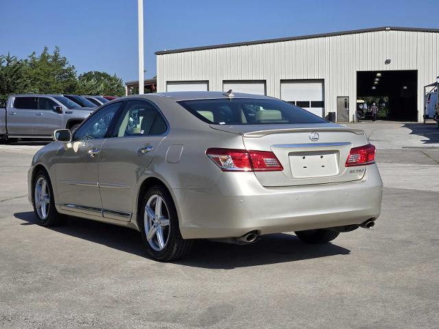 2011 Lexus ES 350 Vehicle Photo in DENTON, TX 76210-9321