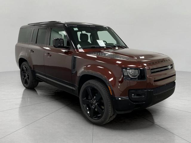 2025 Defender Vehicle Photo in Appleton, WI 54913