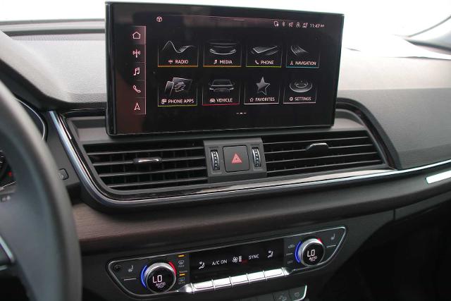 2024 Audi Q5 Vehicle Photo in SUGAR LAND, TX 77478
