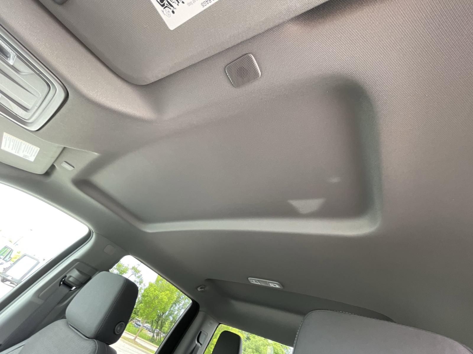 2025 Chevrolet Silverado 1500 Vehicle Photo in BENTONVILLE, AR 72712-4322