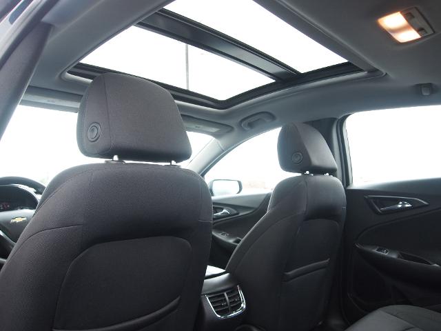 2022 Chevrolet Malibu Vehicle Photo in MADISON, IN 47250-1611