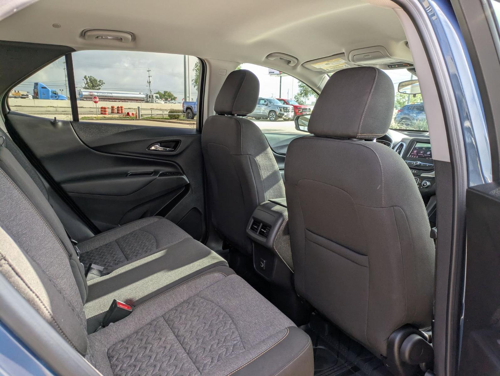 2024 Chevrolet Equinox Vehicle Photo in SELMA, TX 78154-1460
