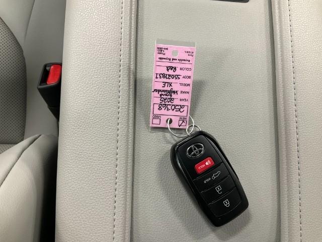 2025 Toyota Grand Highlander Vehicle Photo in Oshkosh, WI 54904