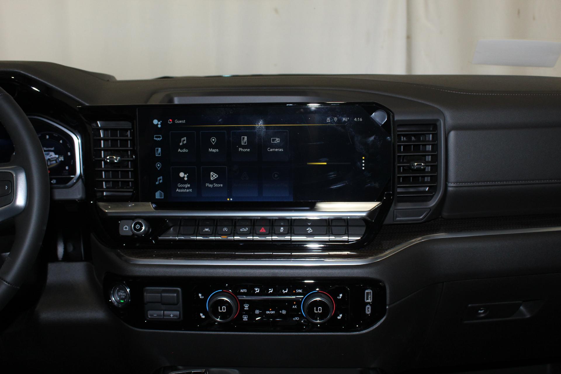 2025 Chevrolet Silverado 1500 Vehicle Photo in NORTHAMPTON, MA 01060-1120