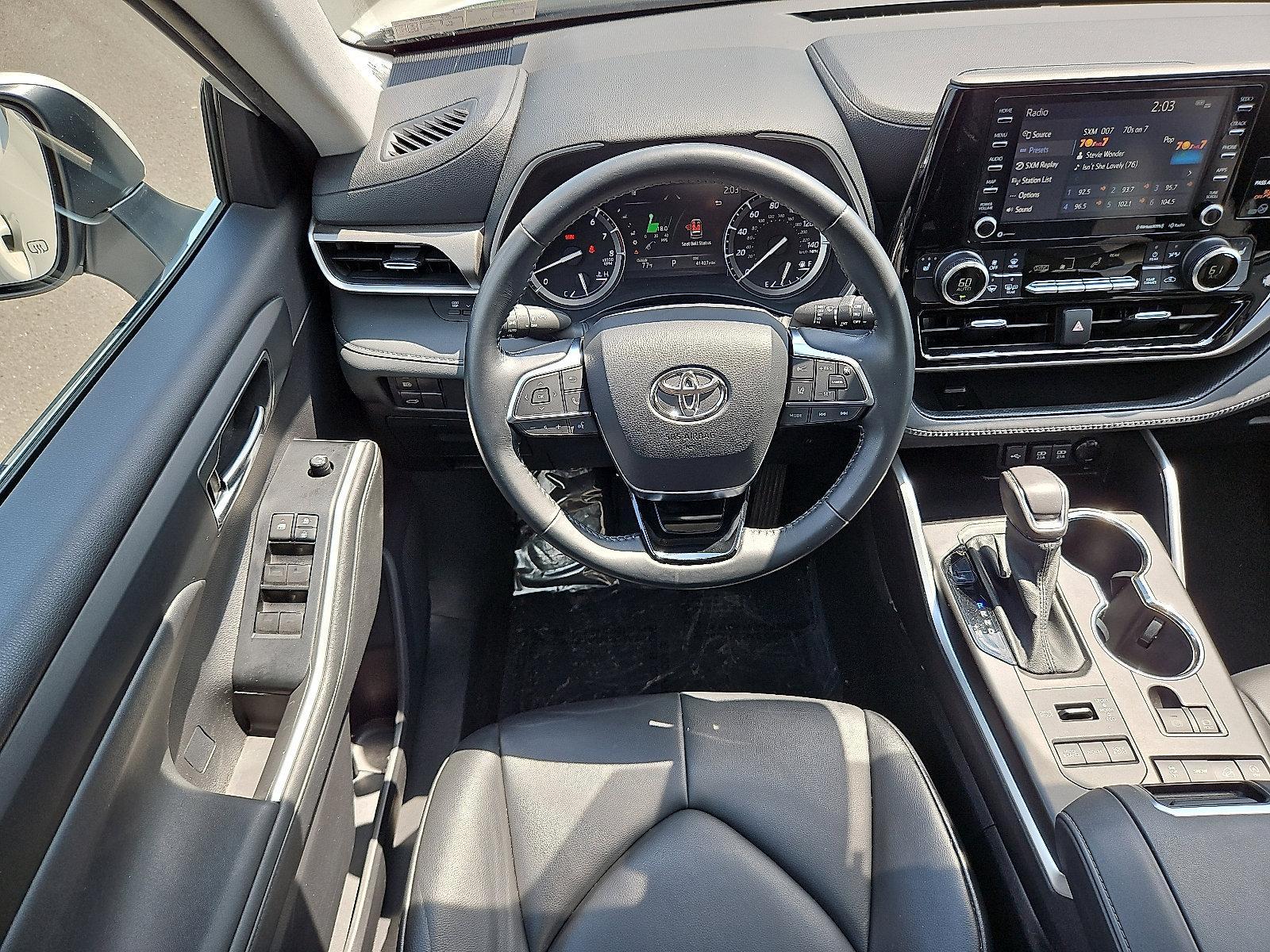 2021 Toyota Highlander Vehicle Photo in Trevose, PA 19053