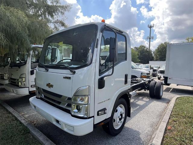 2025 Chevrolet Low Cab Forward 4500 Vehicle Photo in ALCOA, TN 37701-3235