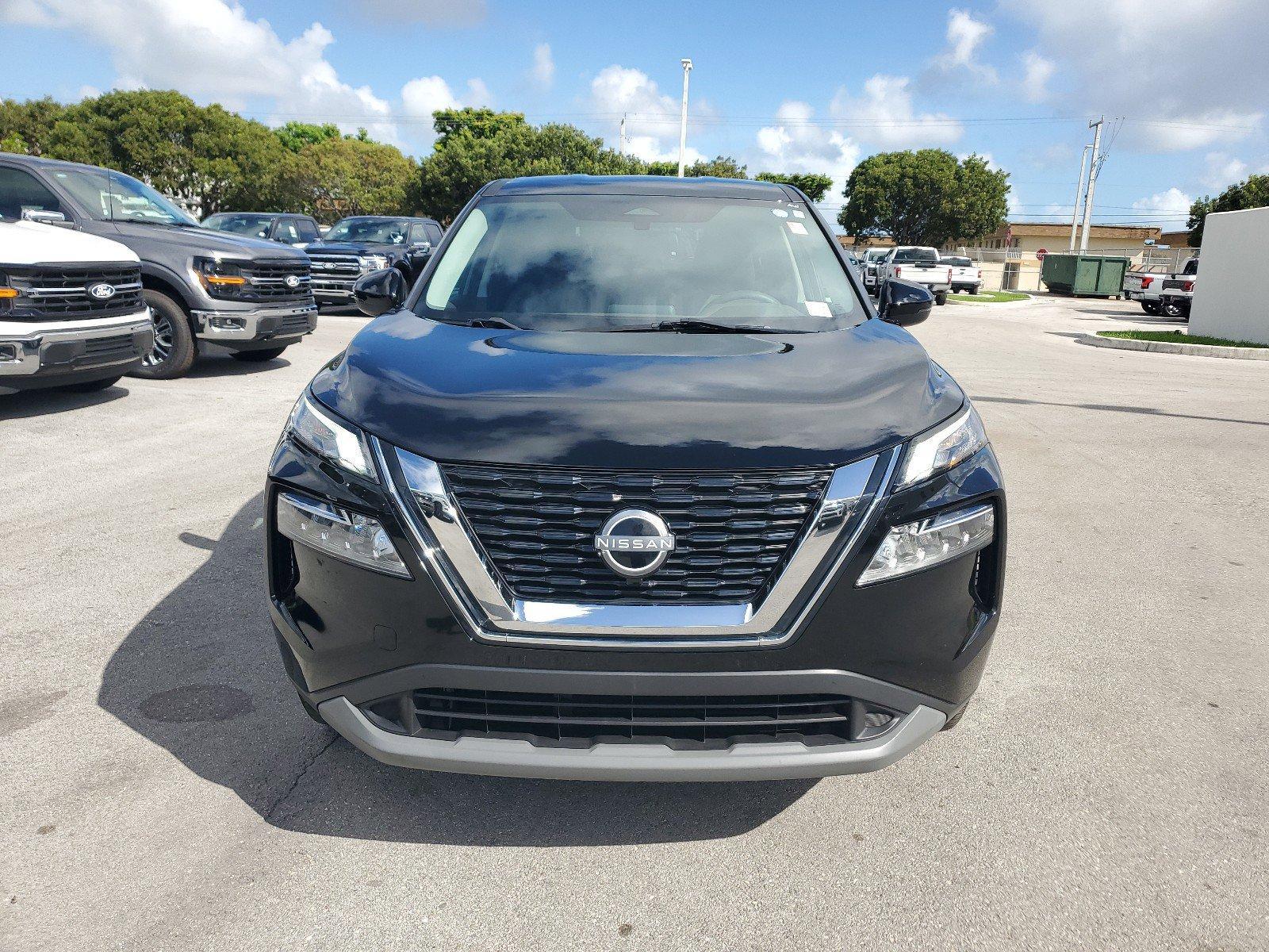 Used 2022 Nissan Rogue SV with VIN 5N1BT3BA4NC683667 for sale in Homestead, FL