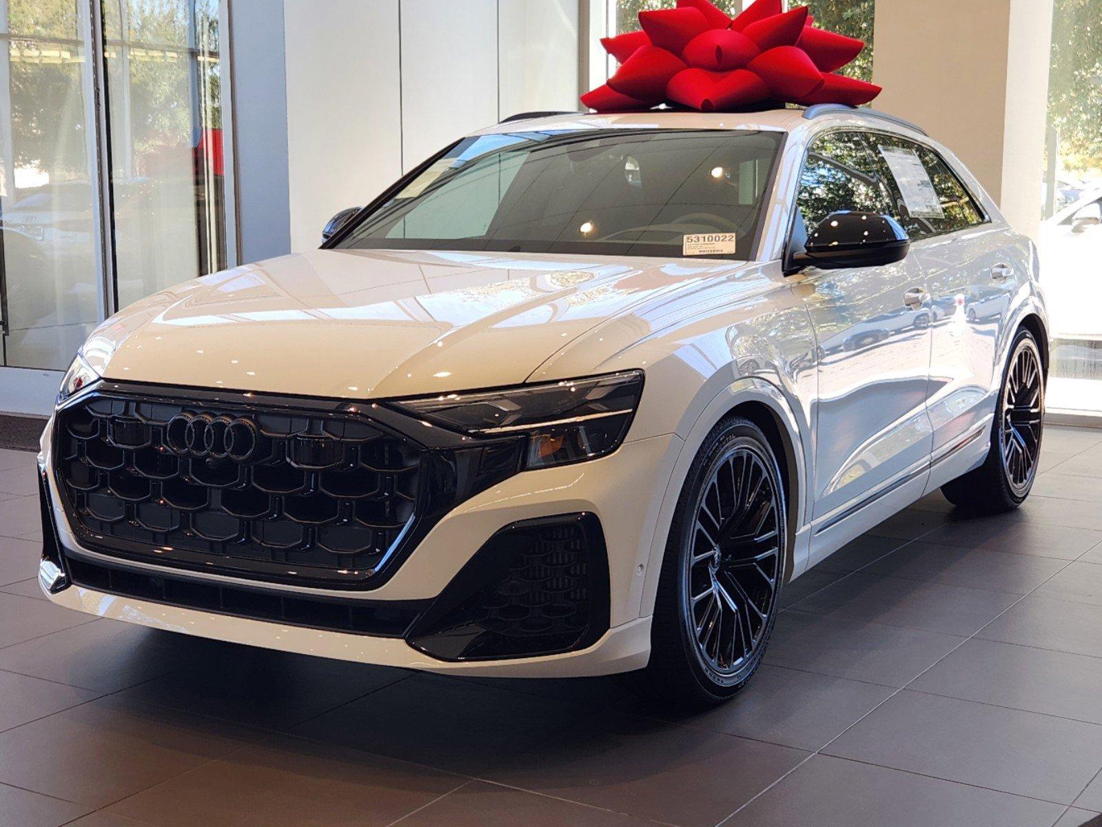 2025 Audi SQ8 Vehicle Photo in SUGAR LAND, TX 77478