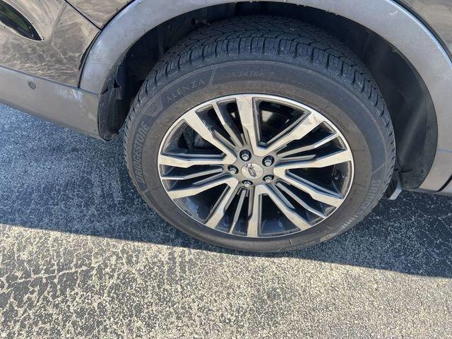 2017 Ford Explorer Vehicle Photo in Cedar Rapids, IA 52402