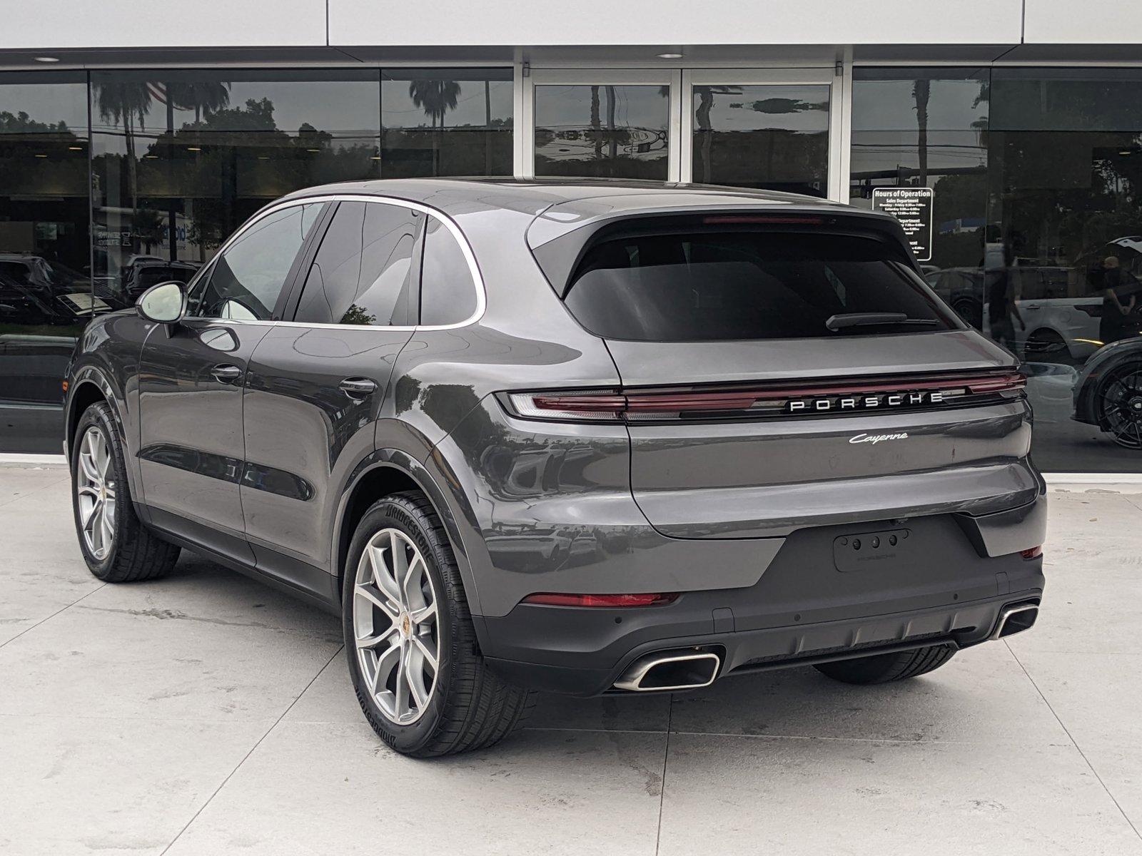 2024 Porsche Cayenne Vehicle Photo in Maitland, FL 32751