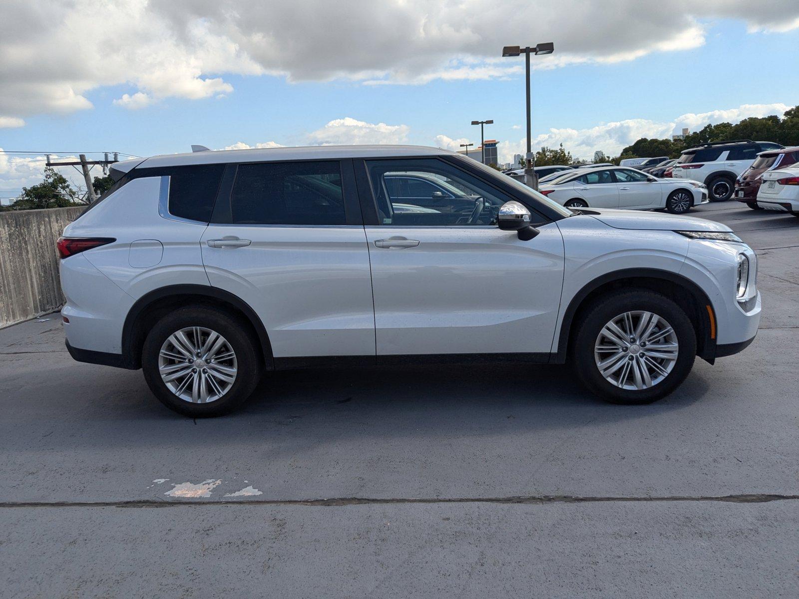 2022 Mitsubishi Outlander Vehicle Photo in Miami, FL 33135