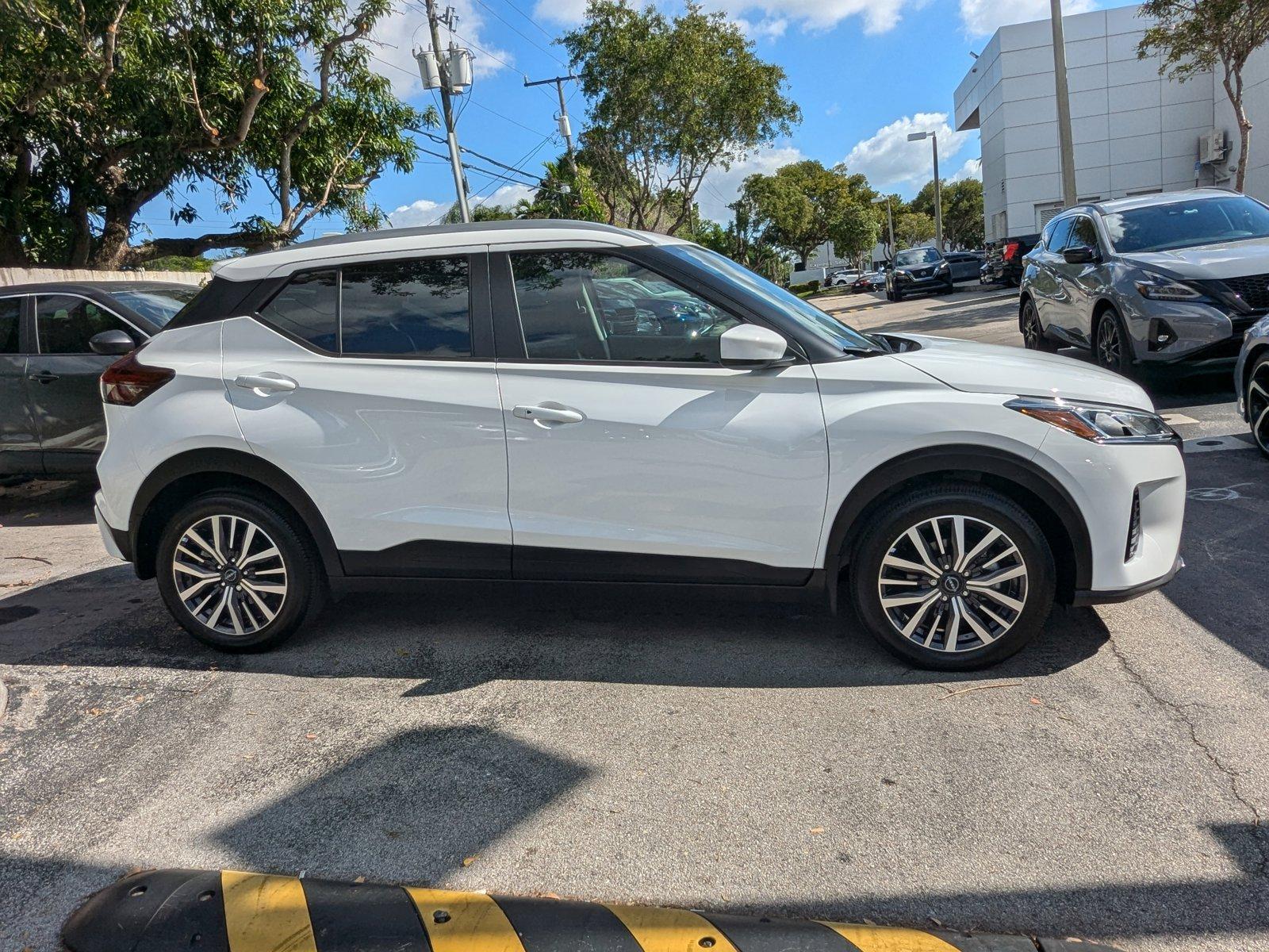 2024 Nissan Kicks Vehicle Photo in Miami, FL 33135