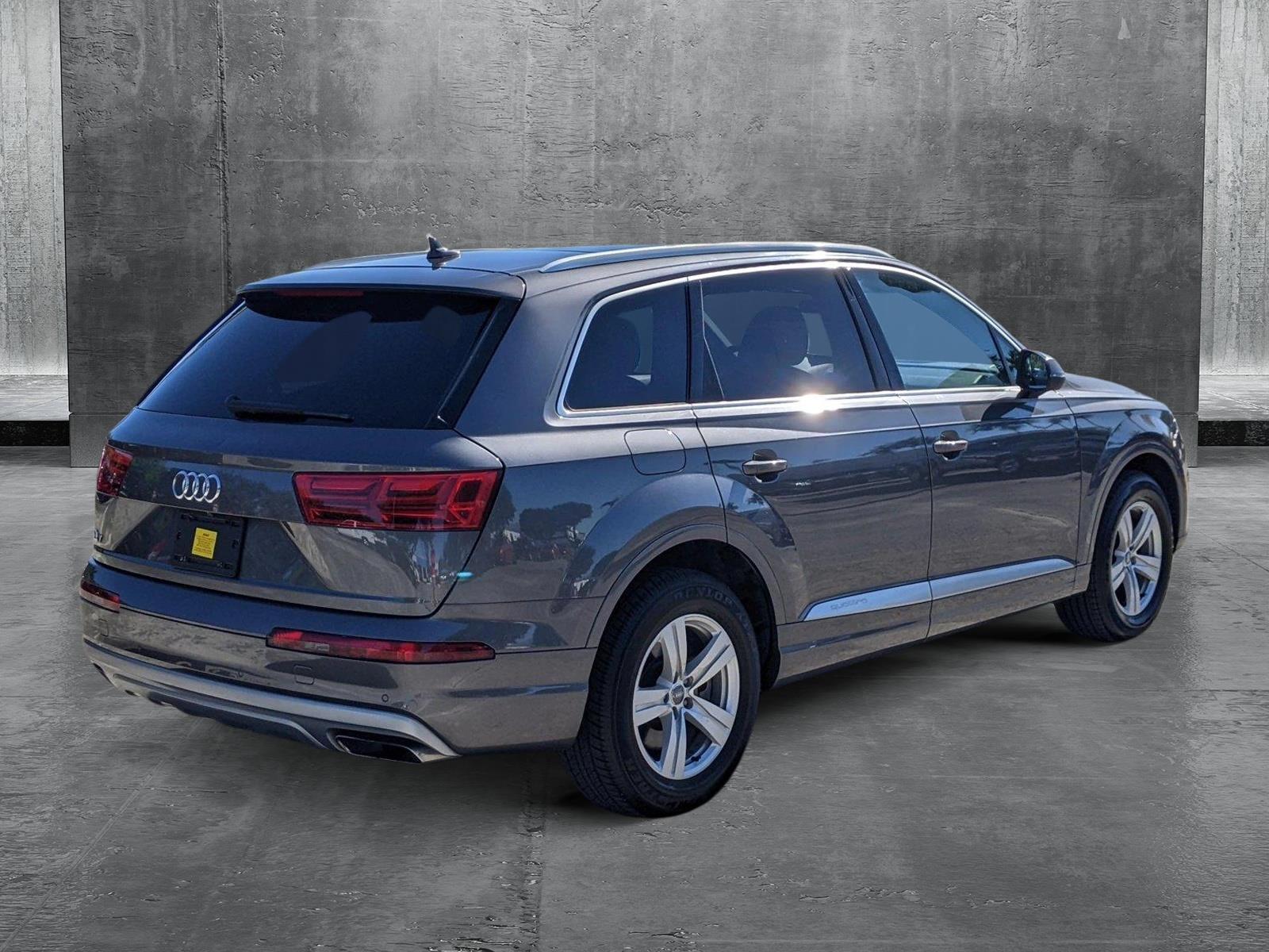 2019 Audi Q7 Vehicle Photo in PEMBROKE PINES, FL 33024-6534