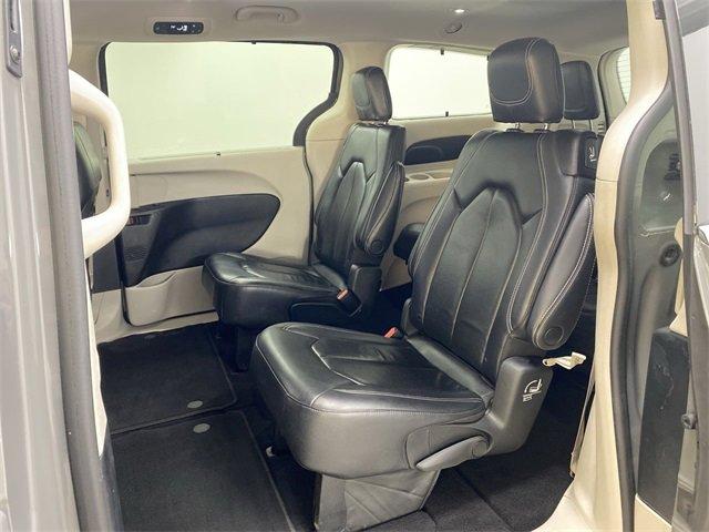 2022 Chrysler Pacifica Vehicle Photo in PORTLAND, OR 97225-3518