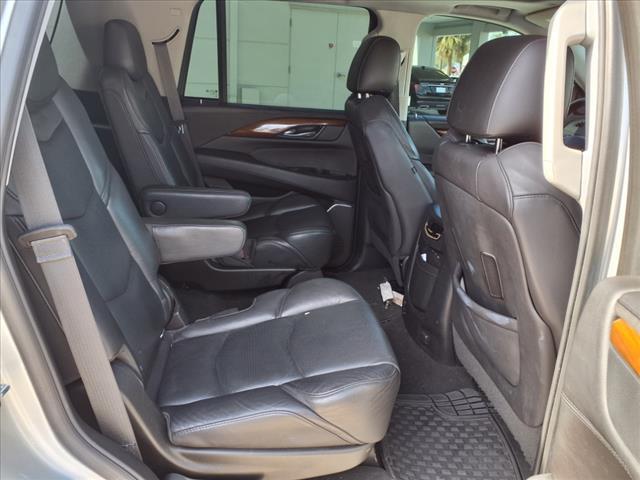 2018 Cadillac Escalade Vehicle Photo in TAMPA, FL 33612-3404