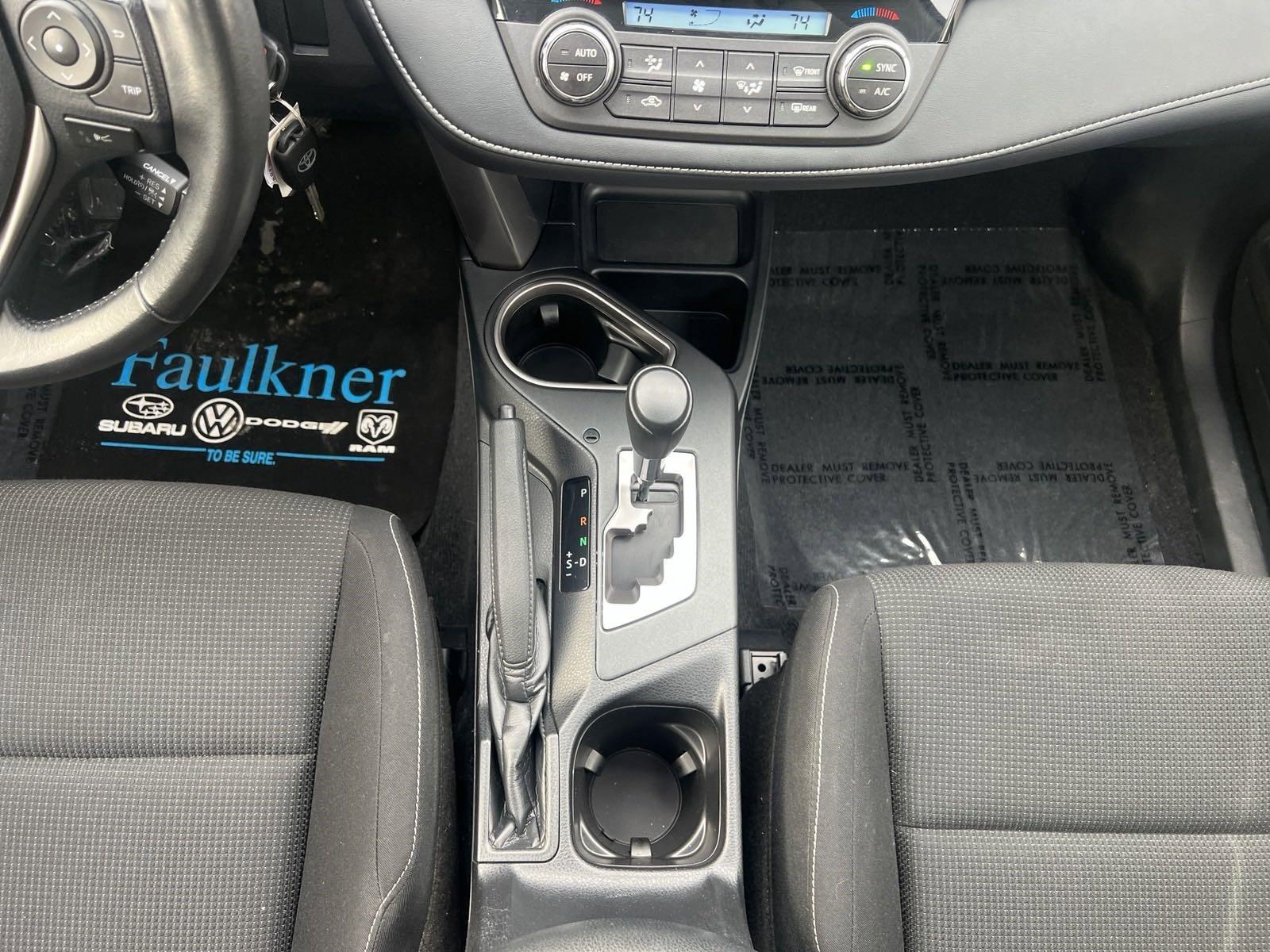 2017 Toyota RAV4 Vehicle Photo in Mechanicsburg, PA 17050-1707