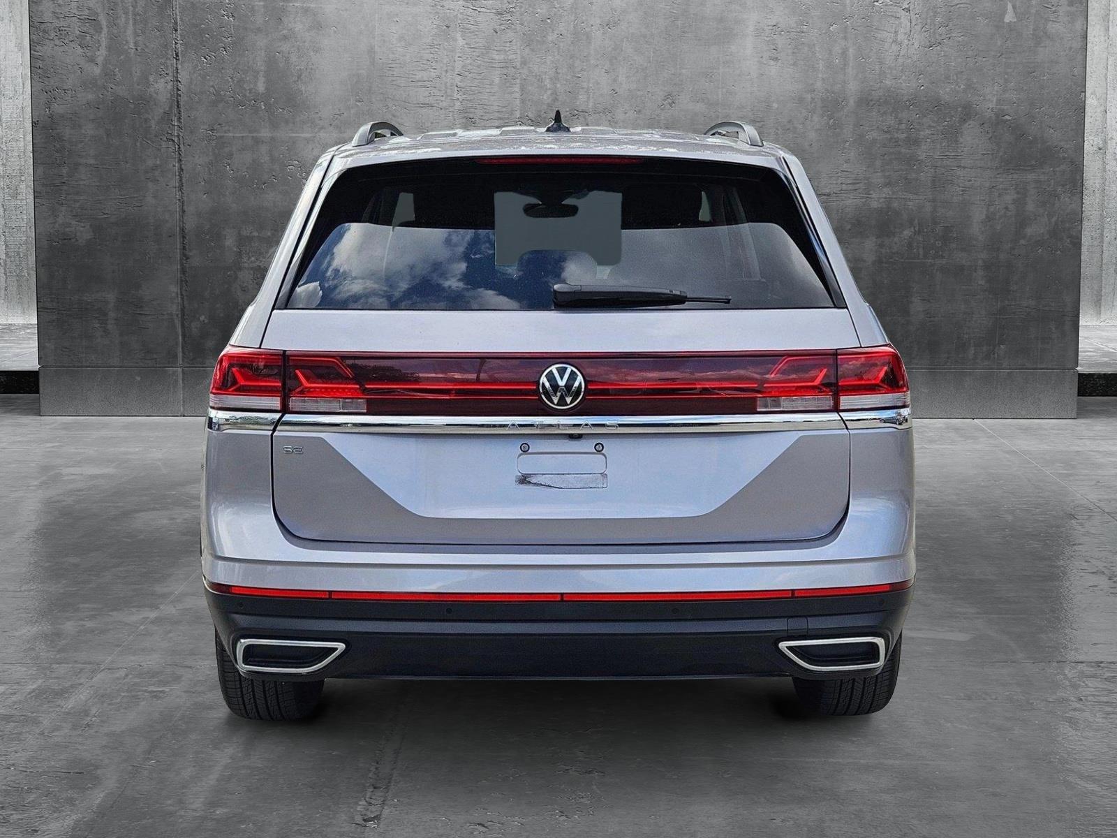 2024 Volkswagen Atlas Vehicle Photo in Pembroke Pines , FL 33027