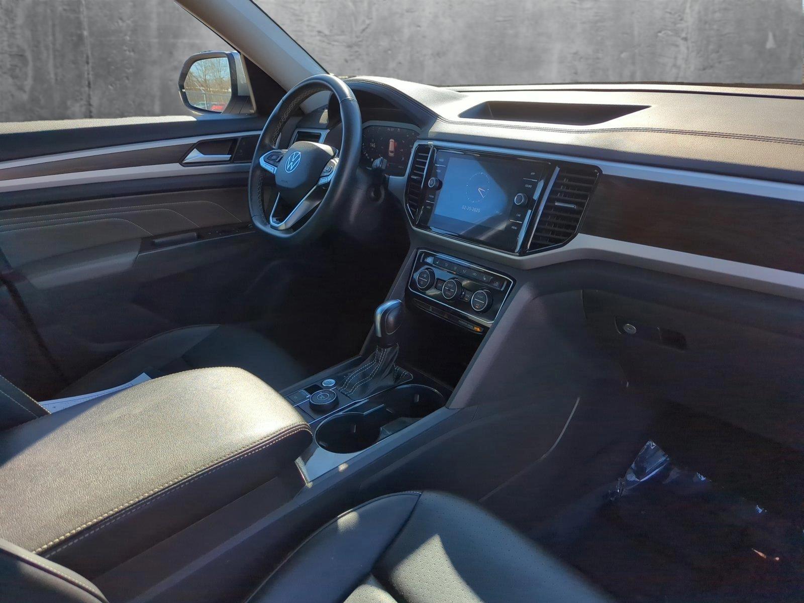 2022 Volkswagen Atlas Vehicle Photo in Memphis, TN 38128