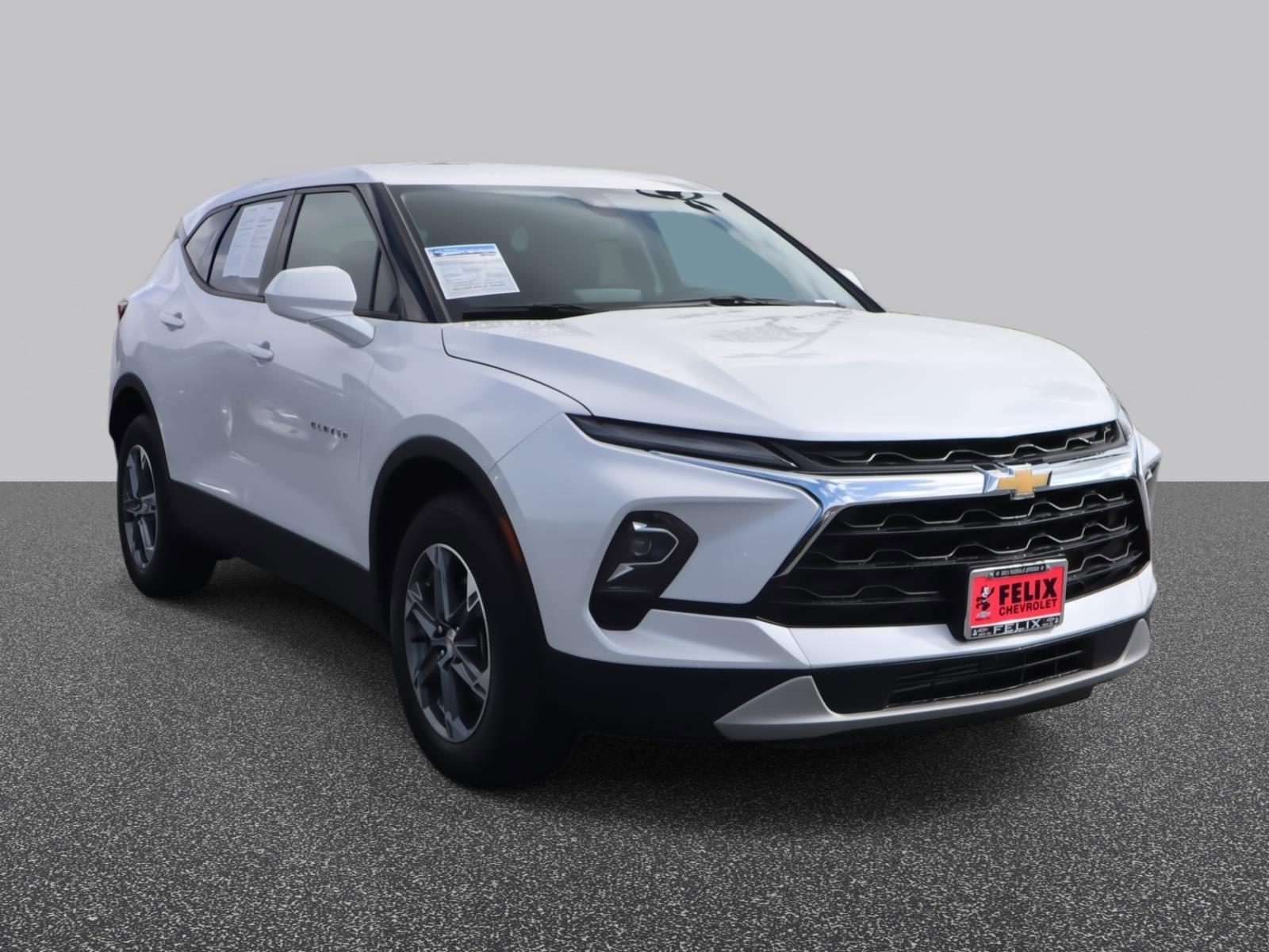 2025 Chevrolet Blazer Vehicle Photo in LOS ANGELES, CA 90007-3794