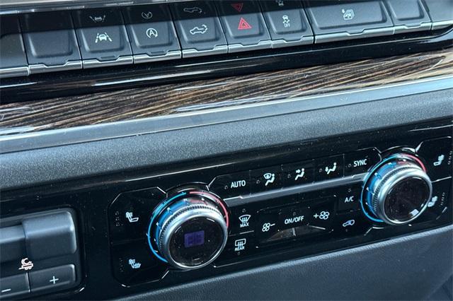 2025 GMC Sierra 1500 Vehicle Photo in ELK GROVE, CA 95757-8703