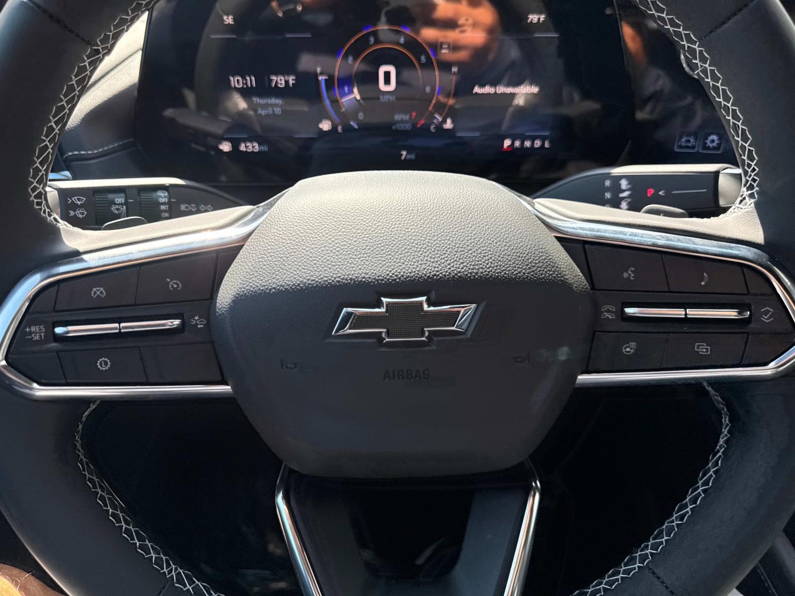 2025 Chevrolet Traverse Vehicle Photo in LOS ANGELES, CA 90007-3794