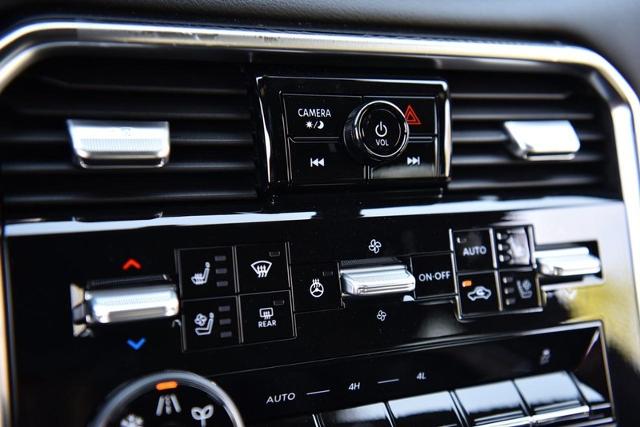 2025 Nissan Armada Vehicle Photo in Ballwin, MO 63011