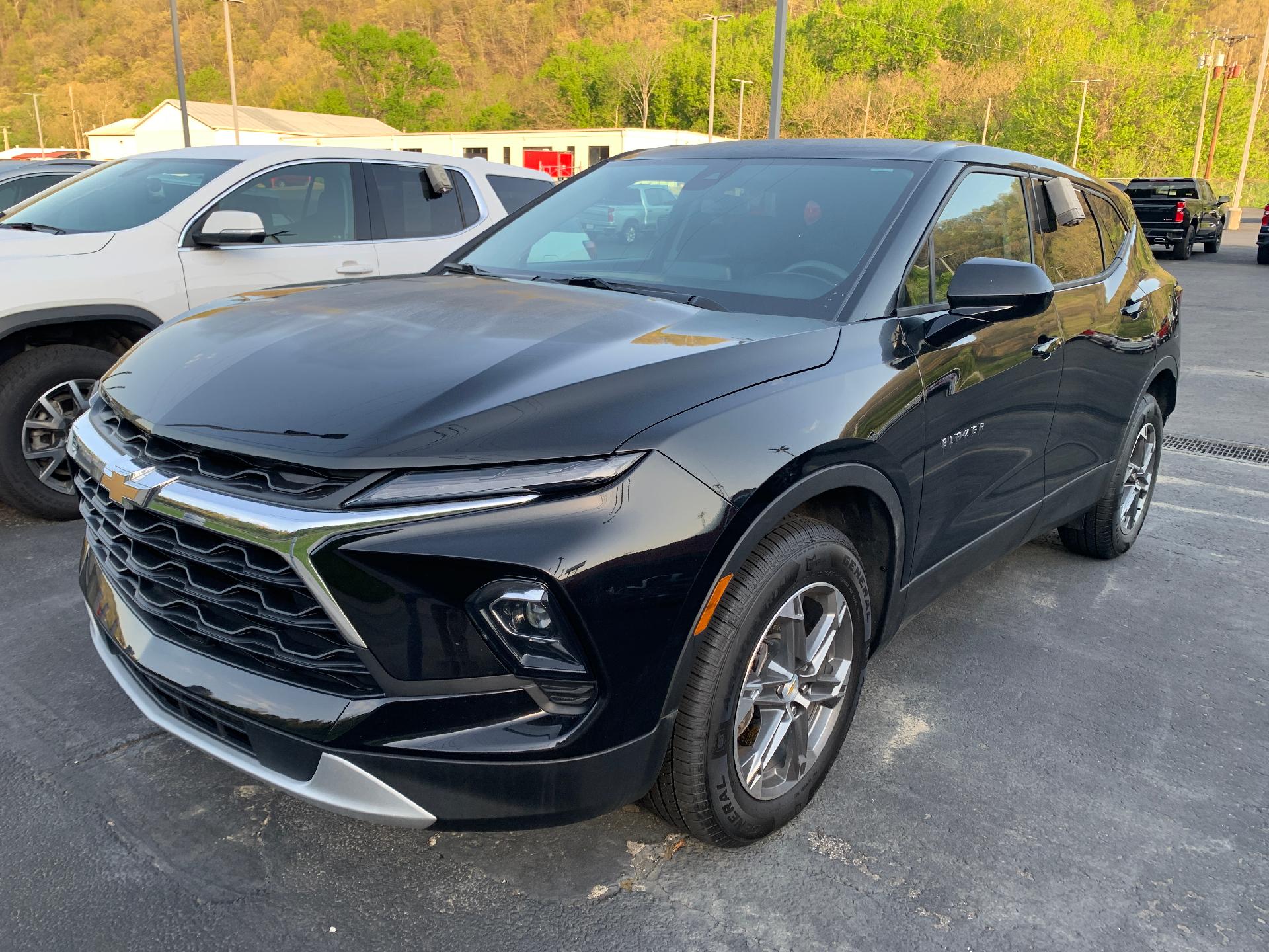 Used 2023 Chevrolet Blazer 2LT with VIN 3GNKBHR45PS223376 for sale in Pikeville, KY