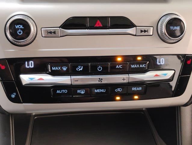 2021 Ford Explorer Vehicle Photo in PINEVILLE, NC 28134-8495