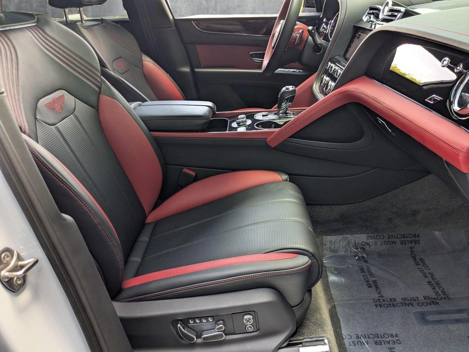 2022 Bentley Bentayga Vehicle Photo in Pompano Beach, FL 33064
