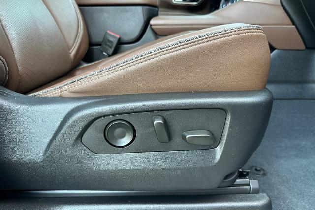2023 Chevrolet Suburban Vehicle Photo in SPOKANE, WA 99202-2191