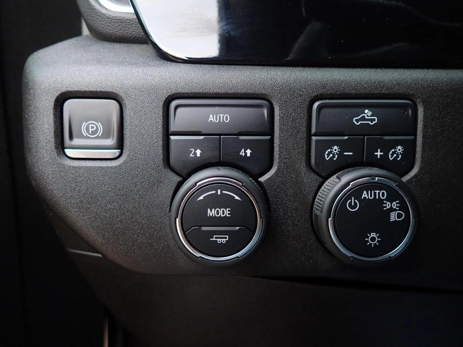2023 Chevrolet Silverado 1500 Vehicle Photo in DENVER, CO 80221-3610