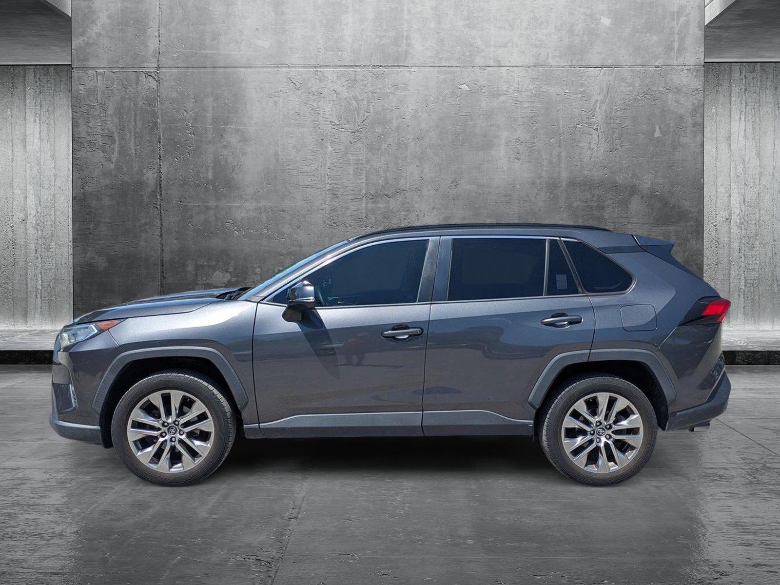 2020 Toyota RAV4 Vehicle Photo in GREENACRES, FL 33463-3207