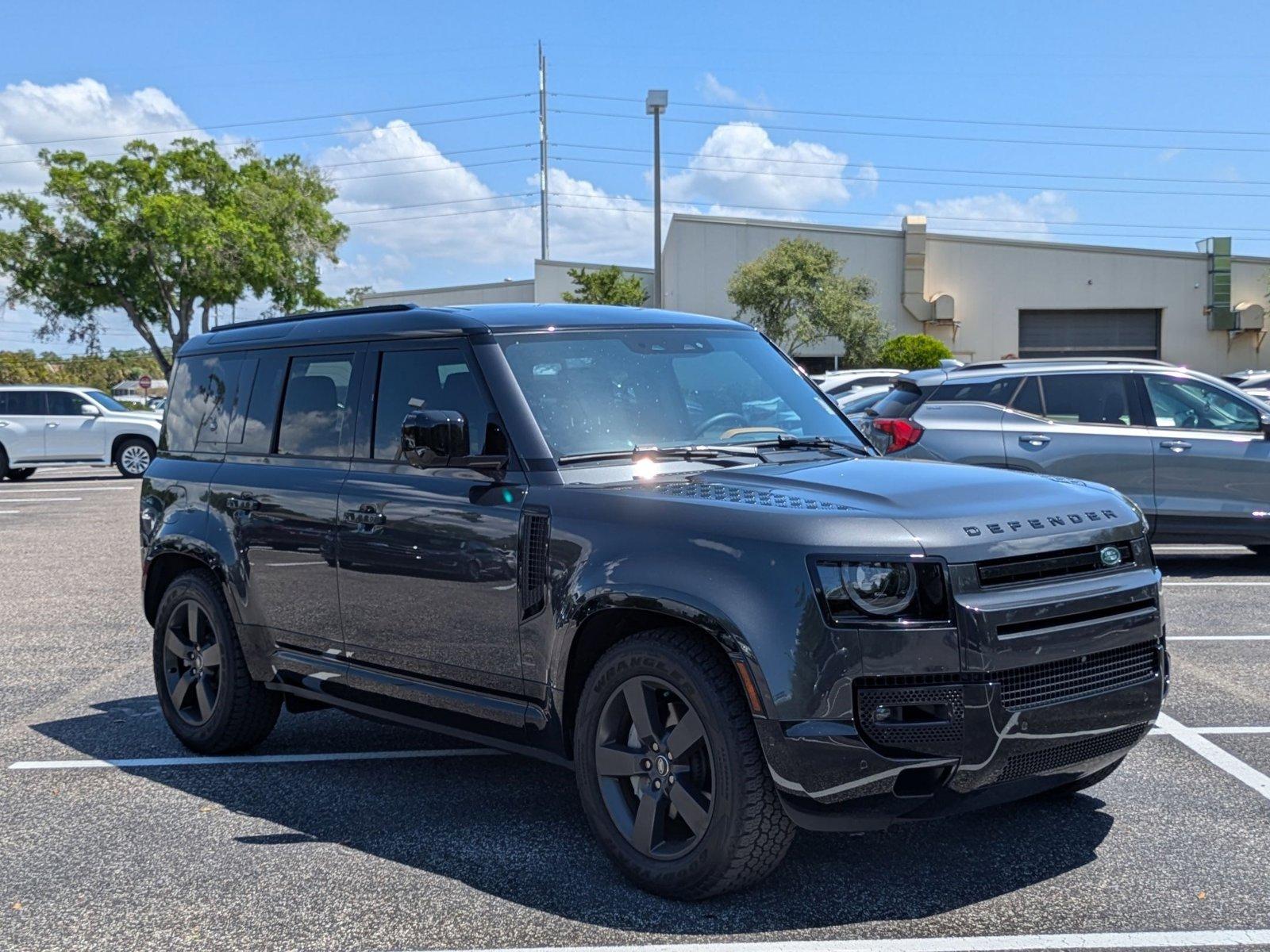 2024 Land Rover Defender Vehicle Photo in Tampa, FL 33614