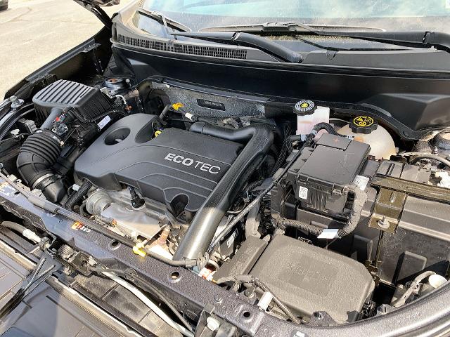 2022 Chevrolet Equinox Vehicle Photo in MOON TOWNSHIP, PA 15108-2571