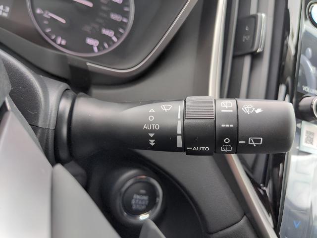 2025 Subaru Ascent Vehicle Photo in Green Bay, WI 54304