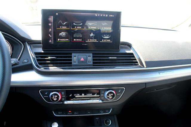 2024 Audi Q5 Vehicle Photo in HOUSTON, TX 77090